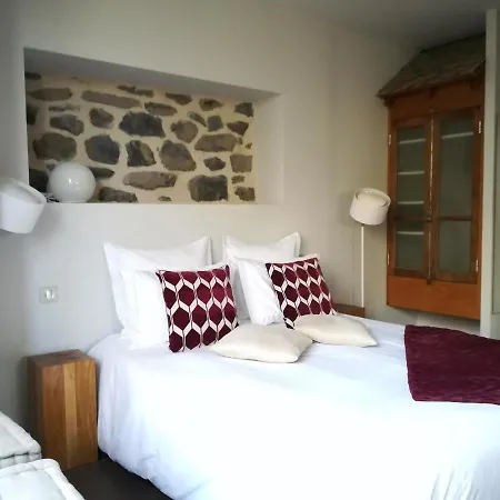 Aux Caprices D'aubrac Bed & Breakfast