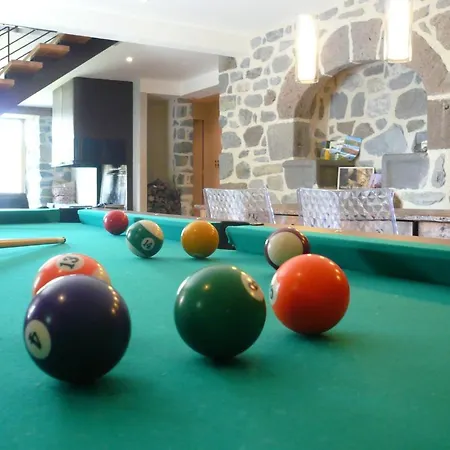 Aux Caprices D'aubrac Bed & Breakfast *
