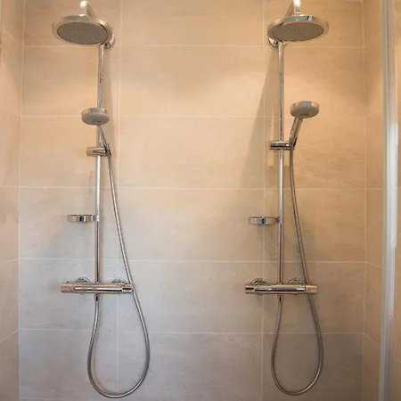 Aux Caprices D'aubrac Bed & Breakfast 3*