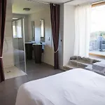 Aux Caprices D'aubrac Oda ve Kahvaltı Laguiole