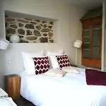 Aux Caprices D'aubrac Oda ve Kahvaltı
