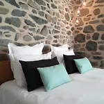Aux Caprices D'aubrac Oda ve Kahvaltı Laguiole